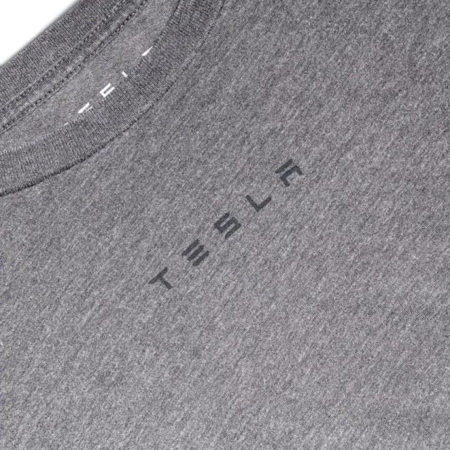 Women's turbine cropped long sleeve tee