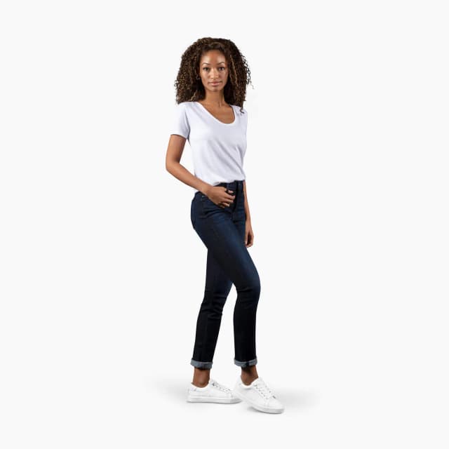 Women's T logo short sleeve scoop neck tee