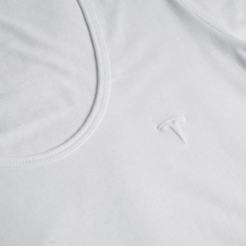 Women's T logo long sleeve scoop neck tee